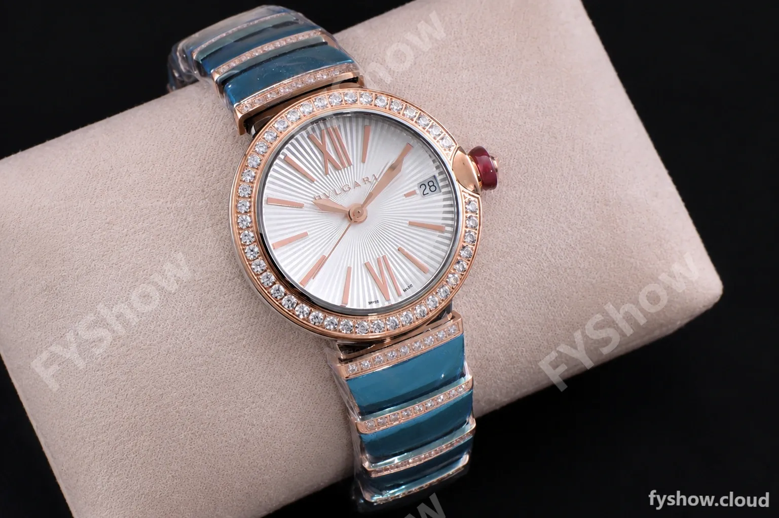 Bvlgari LVCEA Series Diamonds RG/RG TT Wht BVF Automatic/Quartz - Image 2