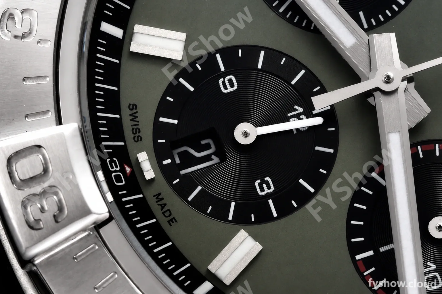 Breitling - Avenger B01 Chrono 44mm SS/NY Grn/Stk BLSF A7750 MOD - Image 5