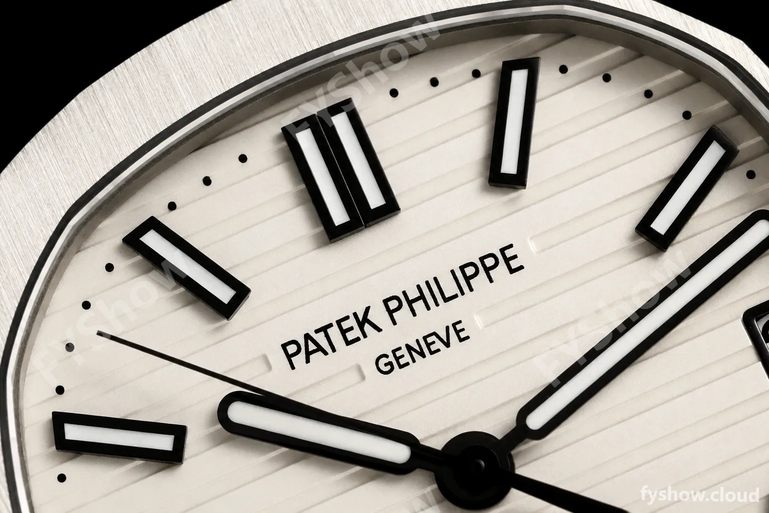 Patek Philippe - Nautilus Automatic 40mm 5711/1A SS/SS White DDF DD330 - Image 26