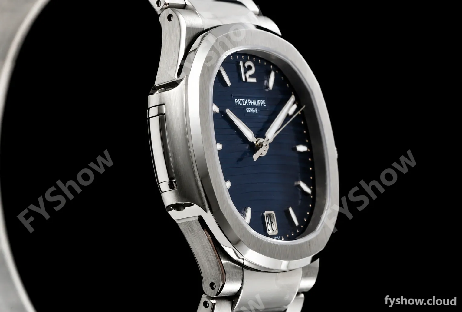 Patek Philippe - Nautilus Ladies 7118 35mm SS/SS Blue Dial 3KF DD324 - Image 2