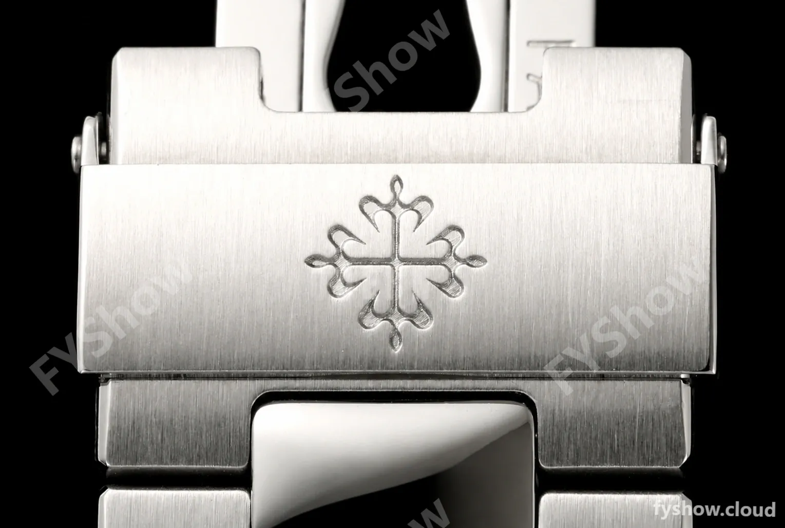 Patek Philippe - Nautilus Automatic 40mm 5711/1300A SS/SS Diamond Green Dial DDF DD330 - Image 16