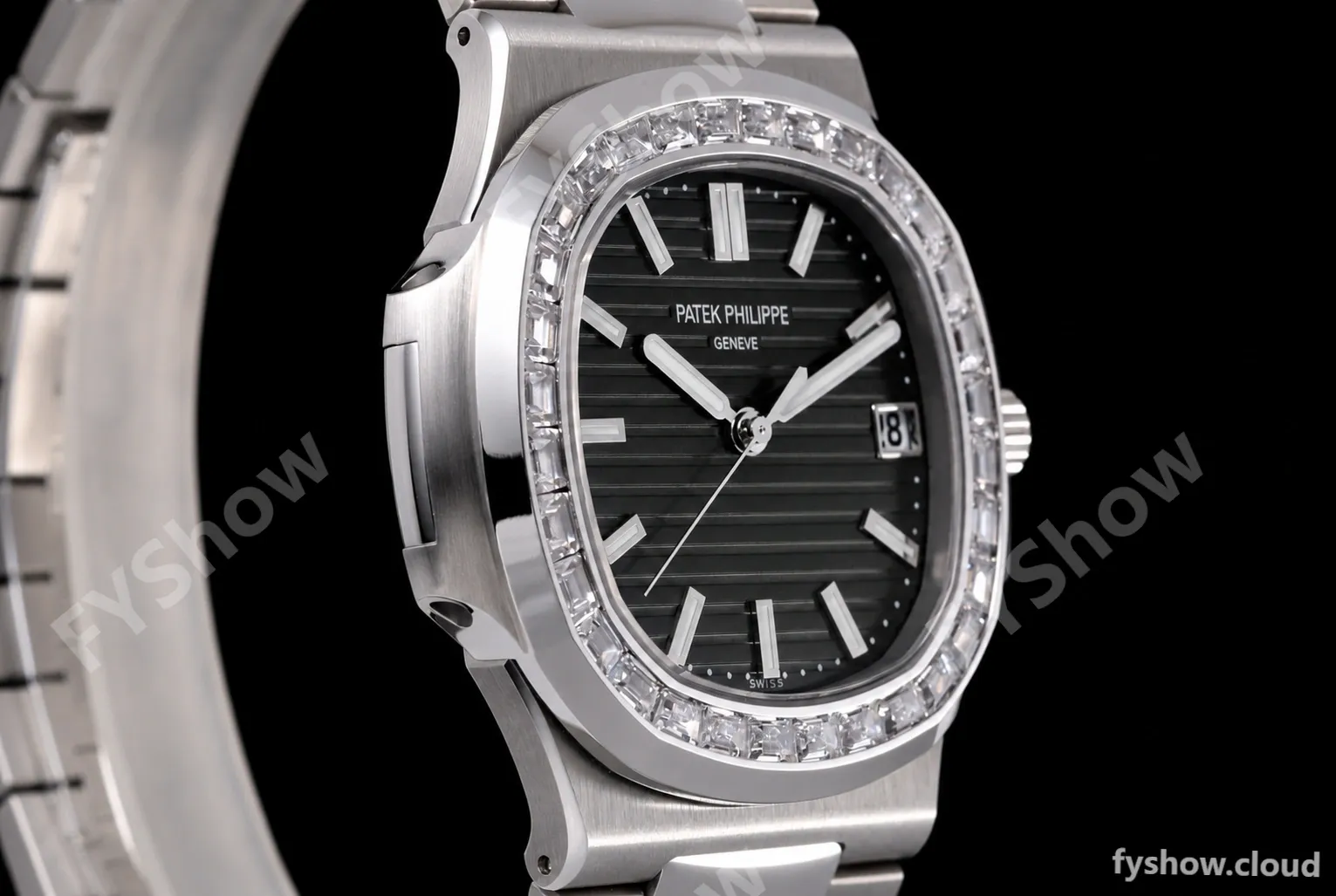 Patek Philippe - Nautilus Automatic 40mm 5711/1300A SS/SS Diamond Green Dial DDF DD330 - Image 2