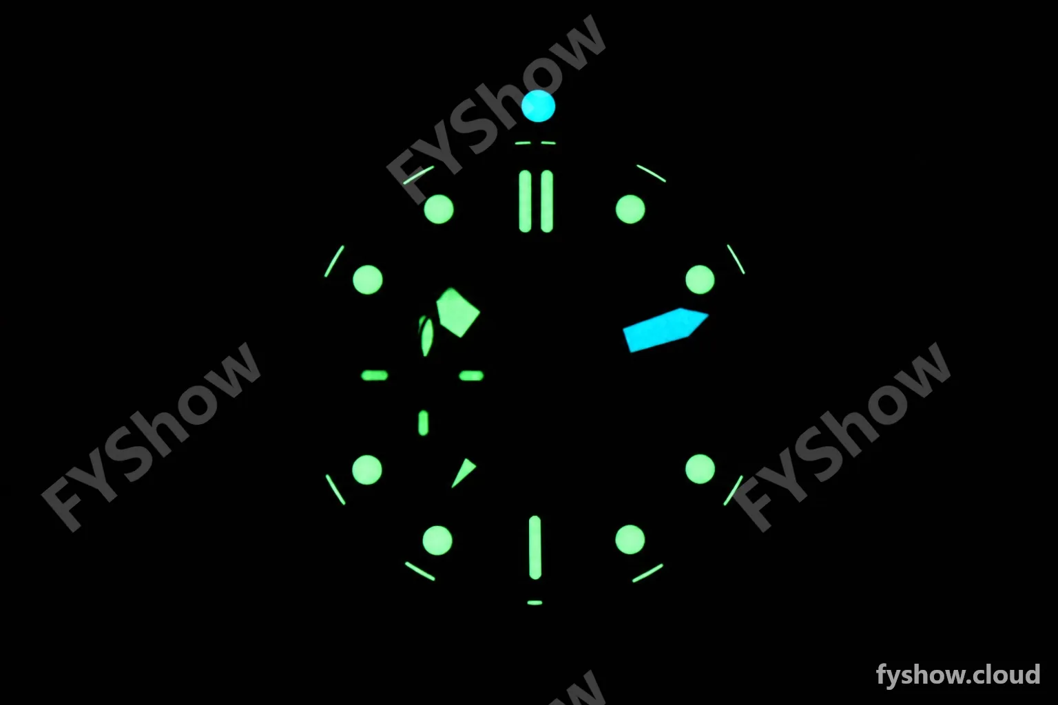 Panerai - Pam1324 Submersible GMT Carbotech CA/RU Car VSF P9011 - Image 29