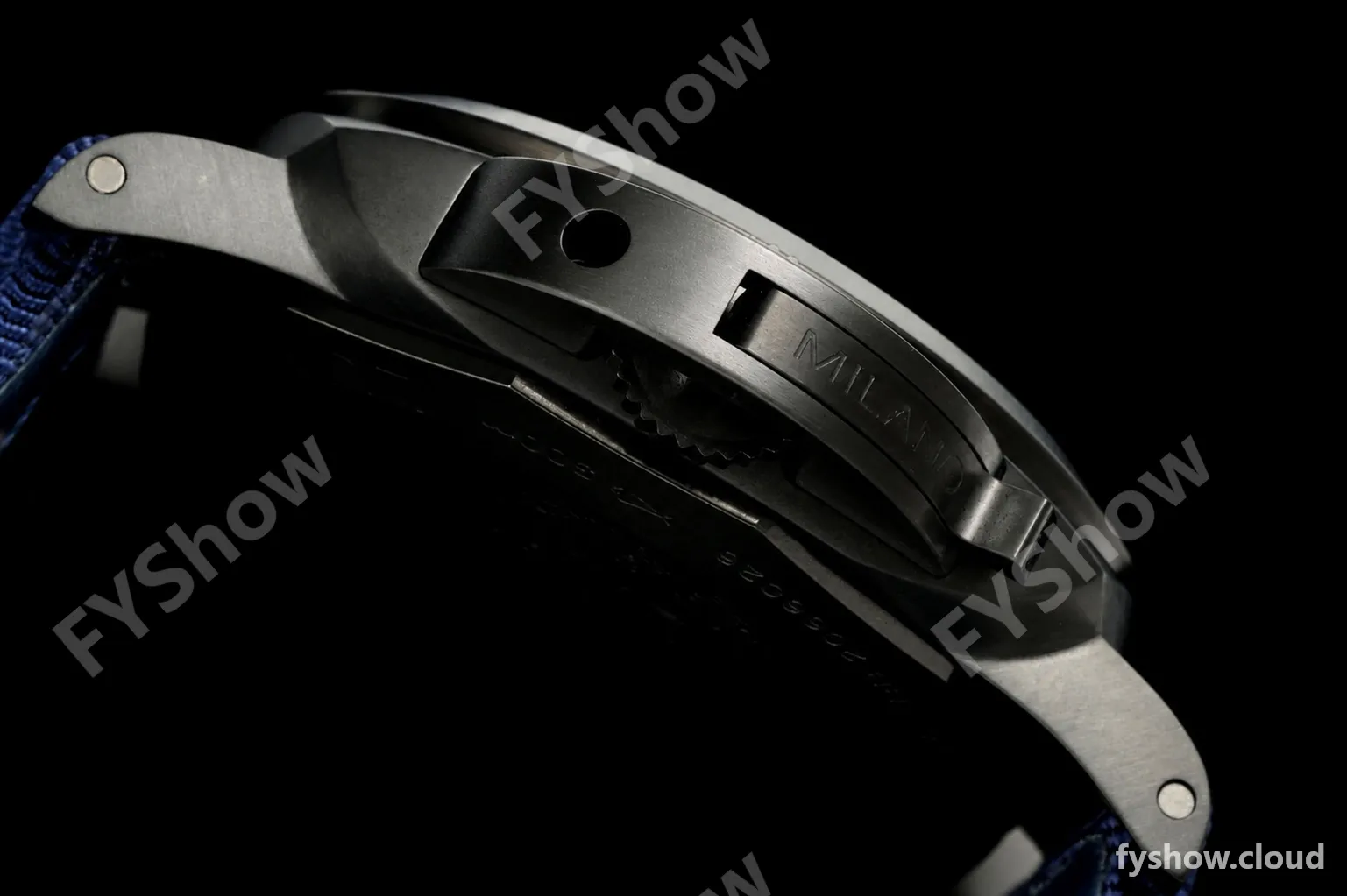Panerai - PAM2319 Luminor Marina Milan Edition 44mm DLC/NY Blue VSF P9010 - Image 2
