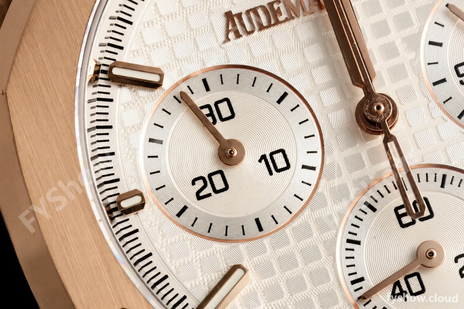 Audemars Piguet - Royal Oak 26240OR Gain Weight 41mm RG/LE White SWF Dial DDF DD4401 - Image 7