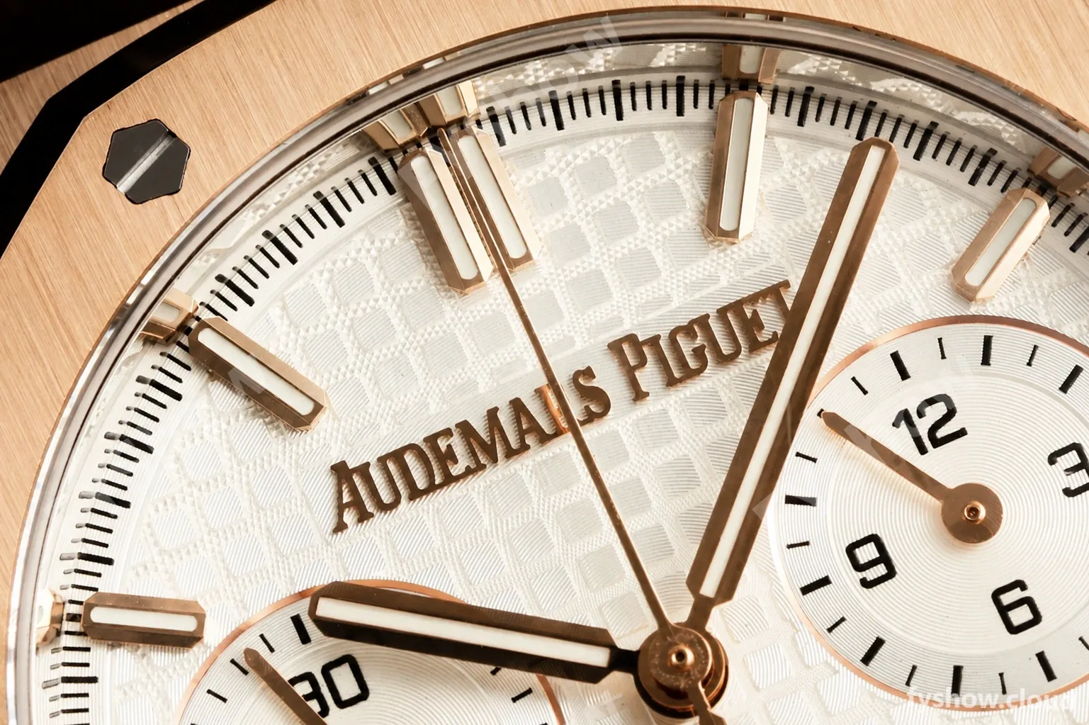 Audemars Piguet - Royal Oak 26240OR Gain Weight 41mm RG/LE White SWF Dial DDF DD4401 - Image 8