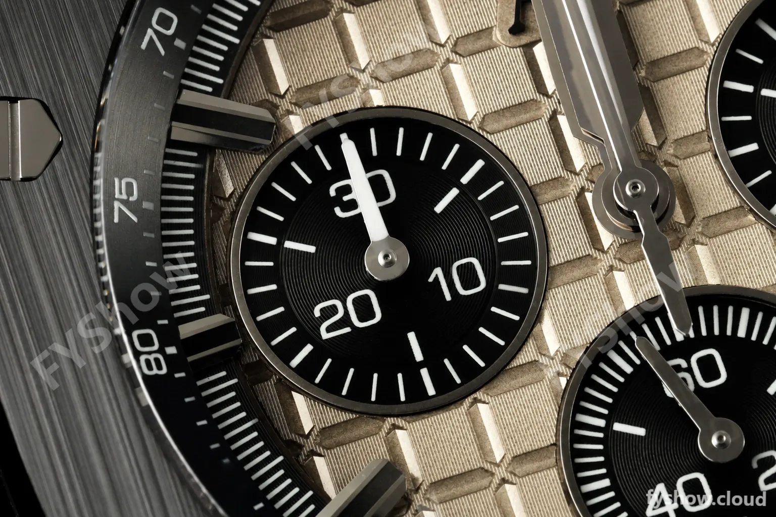Audemars Piguet - Royal Oak Offshore 26420SO 43mm SS/CER/RU Brn/Blk DDF DD4401 - Image 8