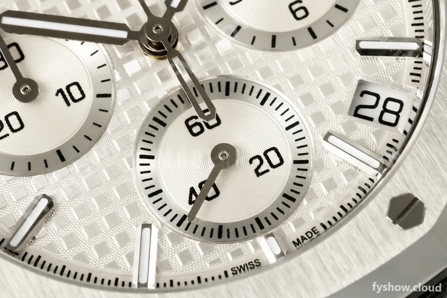 Audemars Piguet - Royal Oak 26240ST 41mm SS/SS White Dial ZF DD4401 Free Sprung - Image 3