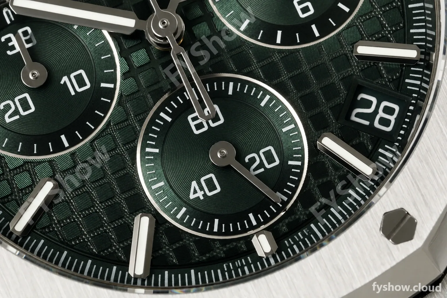 Audemars Piguet - Royal Oak 26240ST 50th Anniversary 41mm SS/SS Green SWF Dial DDF DD4401 - Image 23