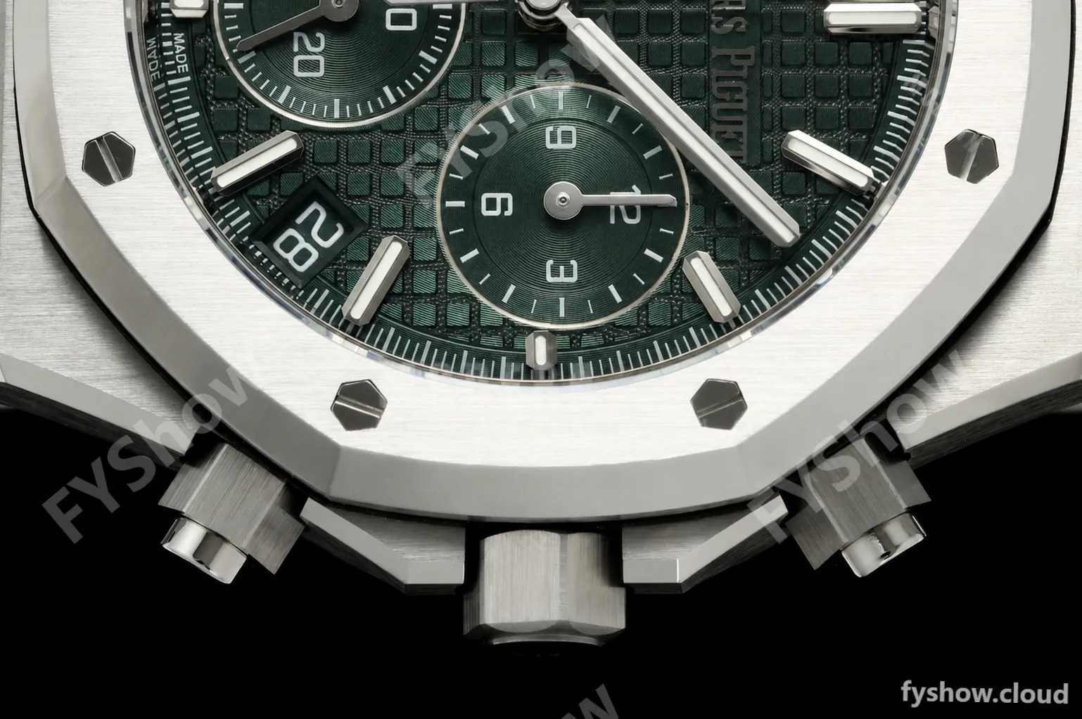 Audemars Piguet - Royal Oak 26240ST 50th Anniversary 41mm SS/SS Green SWF Dial DDF DD4401 - Image 24