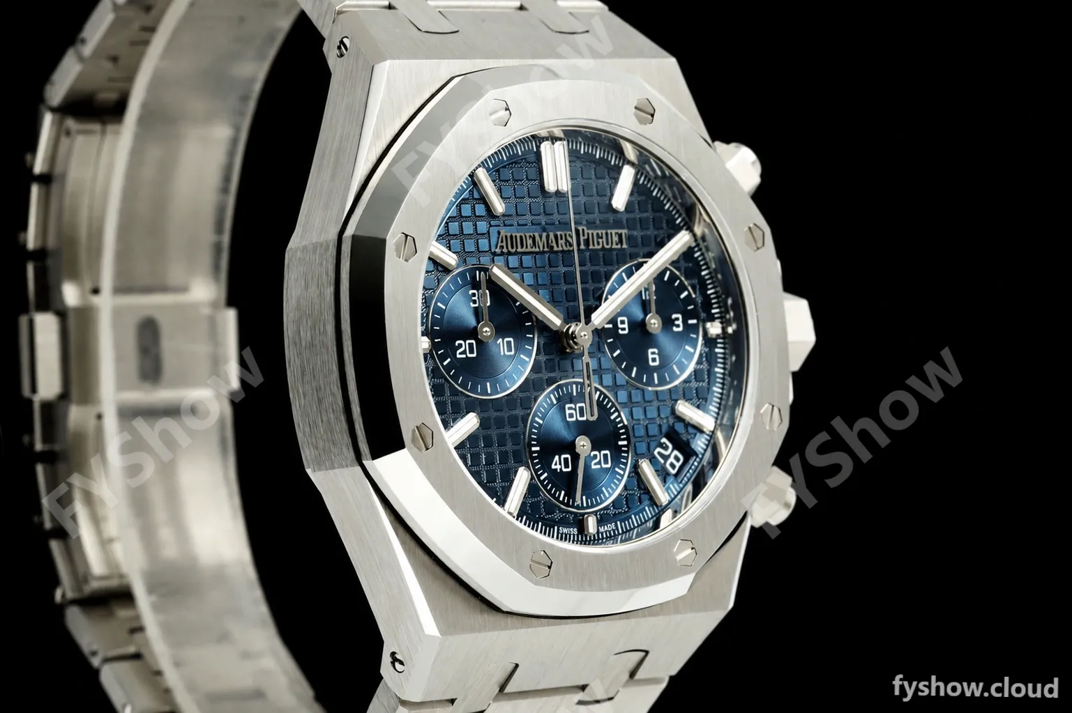 Audemars Piguet - Royal Oak 26240ST 50th Anniversary 41mm SS/SS Blue SWF Dial DDF DD4401 - Image 2