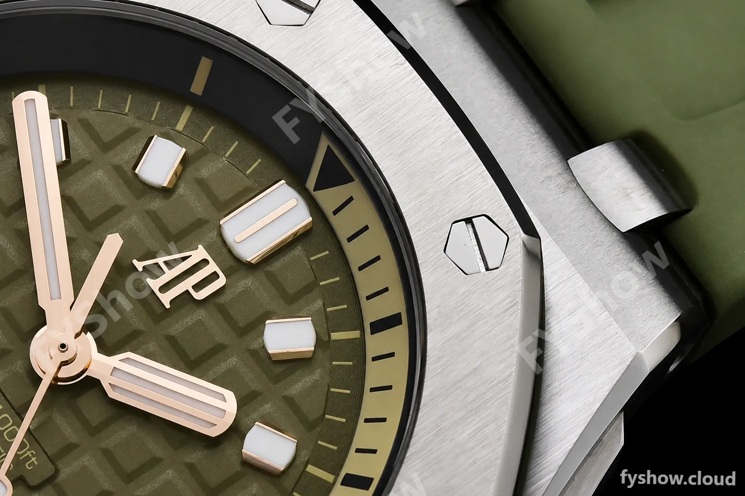 Audemars Piguet - Royal Oak Offshore Diver 15720 SS/RU Green ZF A4308 - Image 6