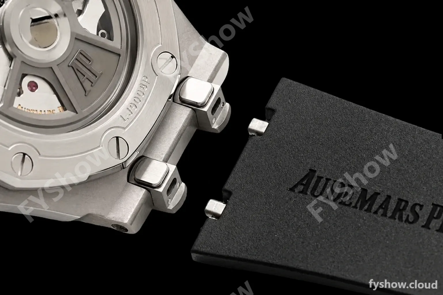 Audemars Piguet - Royal Oak Diver 15720CN 42mm CER/RU Black APF A4308 - Image 2