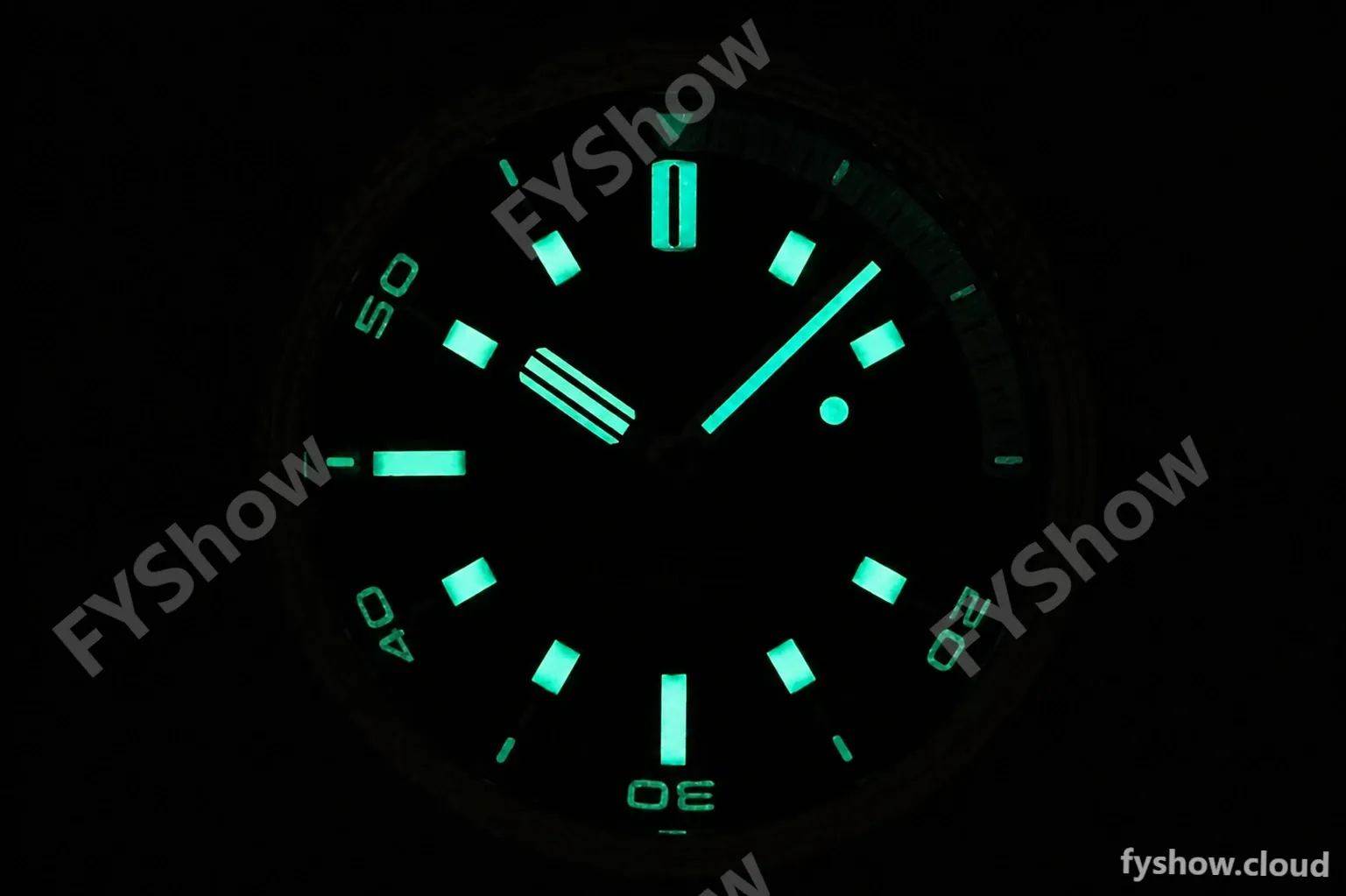 Audemars Piguet - Royal Oak Diver 15720ST 42mm SS/RU Green APF A4308 - Image 4