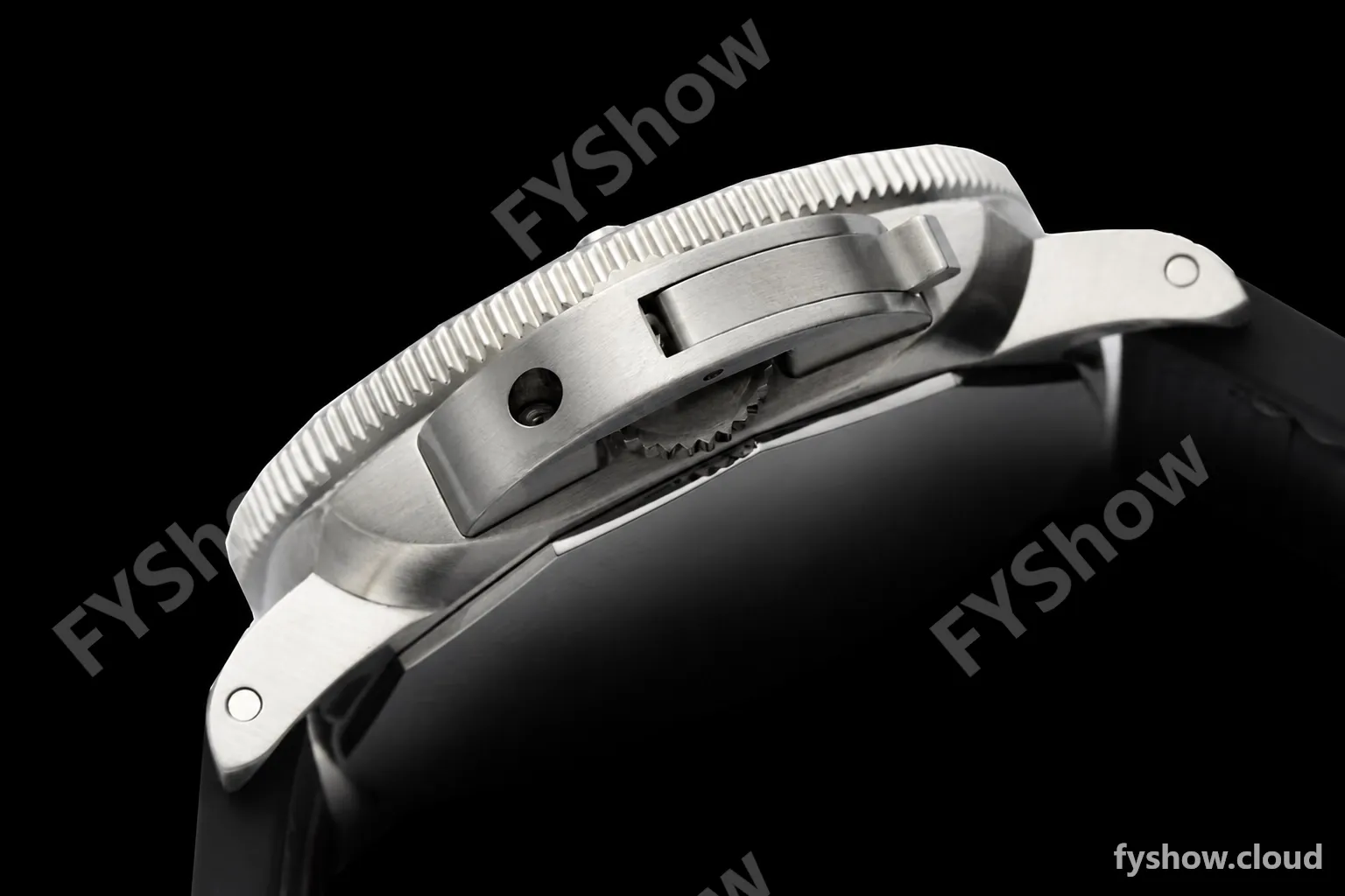Panerai - PAM1579 Submersible Luna Rossa 42mm SS/RU White VSF P900 - Image 10